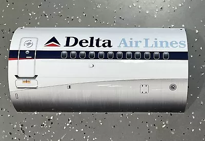 Delta  Airlines Luxury Line Boeing  DC Mcdonnell Douglas Curved Side Airplane • $55