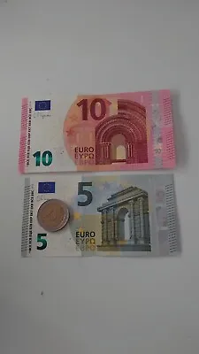 Leftover Holiday Money €17 Euros • £18.35