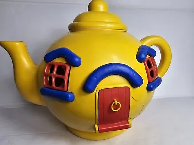 Vintage 80s BIG Yellow Teapot Bluebird Toys 1981 Retro Classic  • £2.99