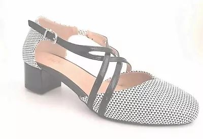 WALLIS Black/White Check Double Crossover Strap Front Low Block Heel Shoes UK 6 • £18.99