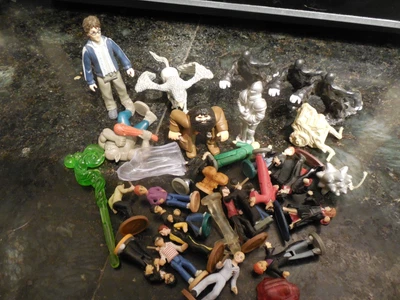 $79.99 • Buy Vintage Lot Of HARRY POTTER World Of Hogwarts Mini Play Set Toy Figures