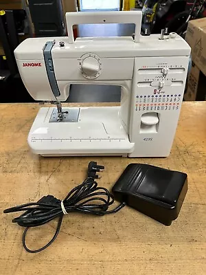 Janome 423s Robust Metal Sewing Machine & Pedal - Fully Working • £149.99