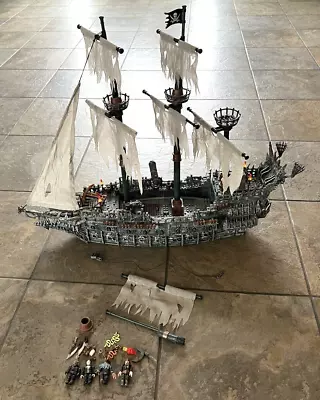 Mega Bloks Pirates Of The Caribbean  FLYING DUTCHMAN 1029 ~Near Complete • $89.50