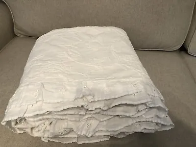 $124 • Buy Zara Home  King  Floral White Bedspread NWT $159 Portugal