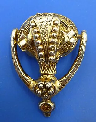 Vintage Signed Hollywood Gold Tone Door Knocker Brooch Or Pin  • £9.99