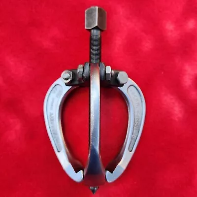 CRAFTSMAN Tools 3-Jaw Gear Puller With 46901 Arms • $55