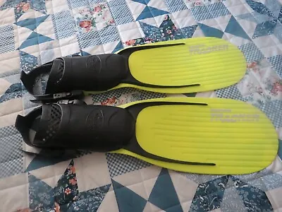 Dacor Tracker Snorkeling Diving Fin Flippers Neon Yellow Black Size L-XL • $29.99