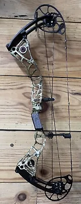 Bowtech SR350 Compound Bow RH 70# DL 29  Sitka Subalpine Camo Riser Black Limbs • $849.99