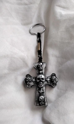 £2.99 • Buy Skull Cross Chunky Keyring Graveyard Halloween Black Grey Skulls Horror