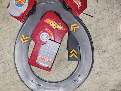 $13 • Buy Disney Cars Motorized Lightning Fast Speedway Figure 8 Track Play Set Fold Up