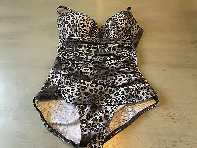 Black Gray Animal Print MIRACLESUIT One Piece Swimsuit Size 14 • $29.99