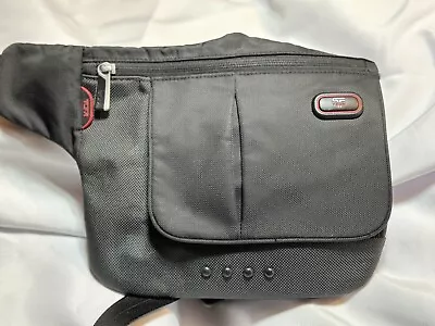 TUMI T-Tech Black Unisex Ballistic Nylon Pockets Crossbody Messenger Bag 5135D • $25