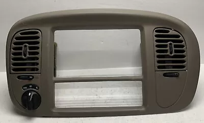 1999-2002 LINCOLN NAVIGATOR OEM CENTER DASH RADIO VENT TRIM BEZEL + 4x4 SW. TAN • $125