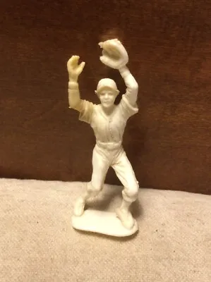 Vintage 3” Plastic Baseball Player Figure Toy #4 Outfielder-Marx? • $12.50