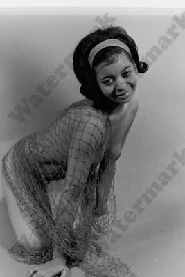 £6.92 • Buy Busty Glamour Woman Candid Original 35mm Film Negative An9