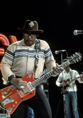 Guitarist Bo Diddley Plays His Gretsch Electric Guitar 1976 Old Photo 7 • $5.79