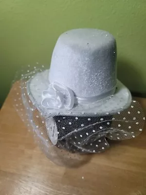 White Mini Top Hat With Rose And Veil - Steampunk Bridal • $20