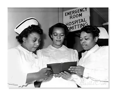 Hospital Emergency Room Nurses At Work C1940s  - Vintage Photo Reprint • $9.95