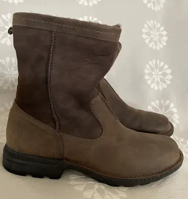 UGG Men's Hartsville Brown Leather Suede Sheepskin Lined 5626 Boots Size 12 • $79.95