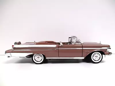 Yat Ming / Road Signature - 1957 Mercury Turnpike Cruiser Convertible - 1/18 • $28.95