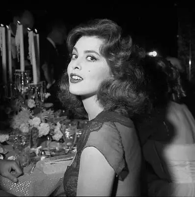 Tina Louise Poses At The WAIF Ball In Los Angeles 1957 Old Photo • $8.50