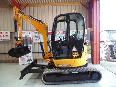 JCB 8025 ZTS 2.8 Ton Mini Excavator - View The Video • £17995