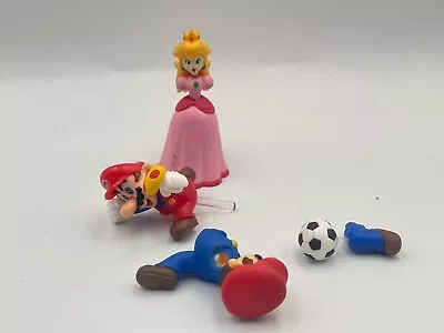 Nintendo Furuta Super Princess Peach Ball Mario Mini Figure Toy Game ( Junks ) • $5.99