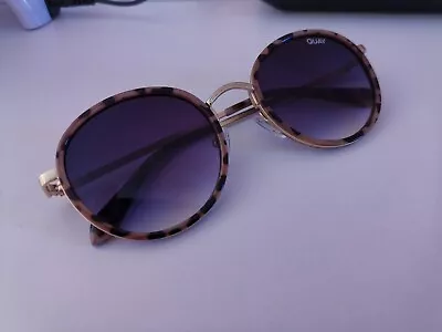 $55 • Buy Womens Quay Firefly Mini 148 Sunglasses Purple Lenses Gold Metal Frame