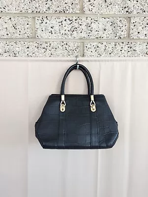 La Terre Black Handbag.  Black Faux Leather  • $10