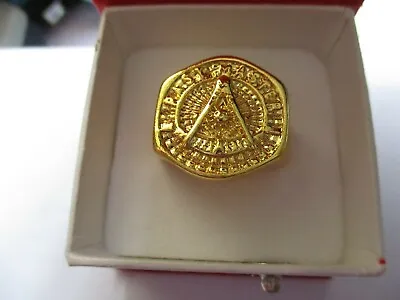 Masonic Ring • £11.99