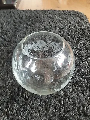 £6 • Buy Glass Bowl Vase, Excellent Quality And Excellent Condition. Small Size.
