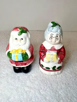 Vintage Mr & Mrs Santa Claus Salt & Pepper Shakers Set • $5