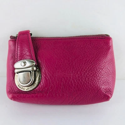 $189.99 • Buy Pre-loved Authentic MARC JACOBS Hot Pink PUSH BUTTON LOCK Leather CHANGE PURSE