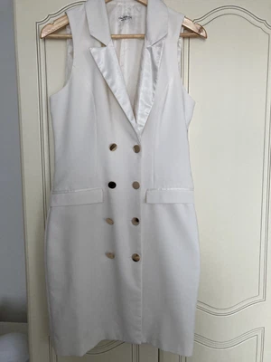£5 • Buy Miss Selfridge Cream 12 Dress