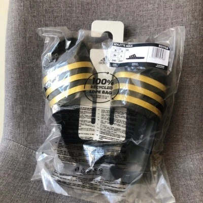 $29.98 • Buy NEW Adidas ADILETTE AQUA SLIDES Size 6 FREE SHIPPING