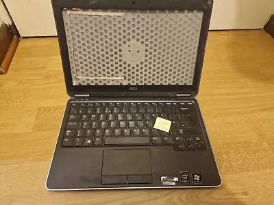 Dell Latitude E7240 Intel Core I7 12.5  Laptop - TURNS ON • £30