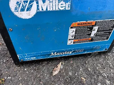 Used Miller Electric Maxstar 200 DX TIG Welder 907684 • $1799