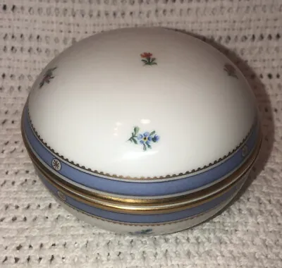 Vintage Austrian Augarten Wien 'Royal Vienna' Lidded Jewelry Trinket Box Flowers • $60