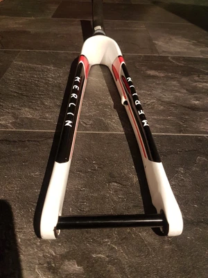 £68 • Buy Merlin Carbon Disc Forks Axel Nice Gravel 700c Racer Bike 11/8 Trek Giant Gt 