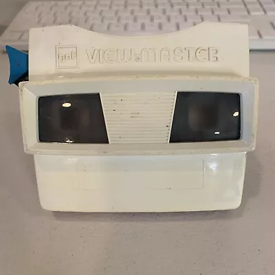 Vintage 1970s GAF ViewMaster 3D Reel Picture Viewer Red White Blue • $8