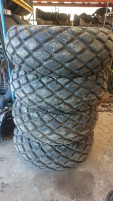 £500 • Buy Offroad Tyres Monster Truck 4x4 Tractor Turf Tyres 18.4 - 16.1 6x139.7 Jap