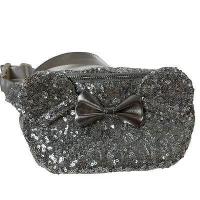 Minnie Mouse Disney Loungefly Hip Bag Fanny Pack Silver Sequin Bow Glam Shiny • £77.09