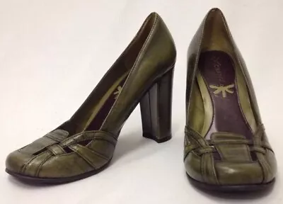 EXCHANGE By CHARLES DAVID Army Green Distressed Leather Pump Heels Sz 5.5M Cute! • $39.99