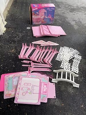 Vintage 1995 Mattel Barbie Pink N Pretty Doll House With Box No Furniture • $120