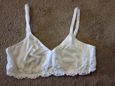 Vintage Olga Ivory Simply Perfect Unlined Sheer Satin Nylon Underwire Bra Sz 38C • $9.99