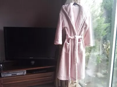 Ladies M&S Hooded Pink Shimmer Dressing Gown Size Large Pls Rd Info Nnt • £17.99