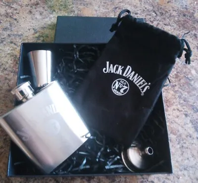 £34 • Buy Jack Daniels Hip Flask Gift Set Boxed