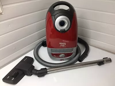 MIELE CAT AND DOG TT5000 VACUUM CLEANER 300-2200 Watts With 3 Tools Floor Head • £569