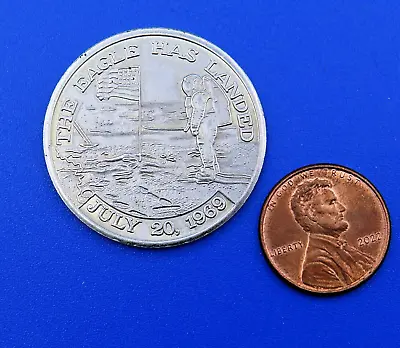 NASA Coin Medallion Vtg * FLOWN Metal * APOLLO 11 / '69 Manned Flight Awareness • $29.89