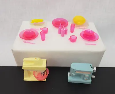 VTG 90s Barbie Doll Wind UPs Mixer Sewing Machine Pink Translucent Dish Kitchen • $29.49